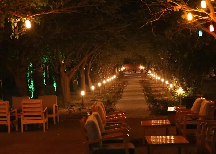 Eden And Resort *