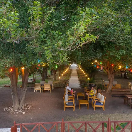 אתר נופש Eden And *